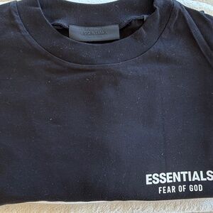 Essentials Fear of God Black Logo T-Shirt Size Large Men’s Streetwear Tee NEW